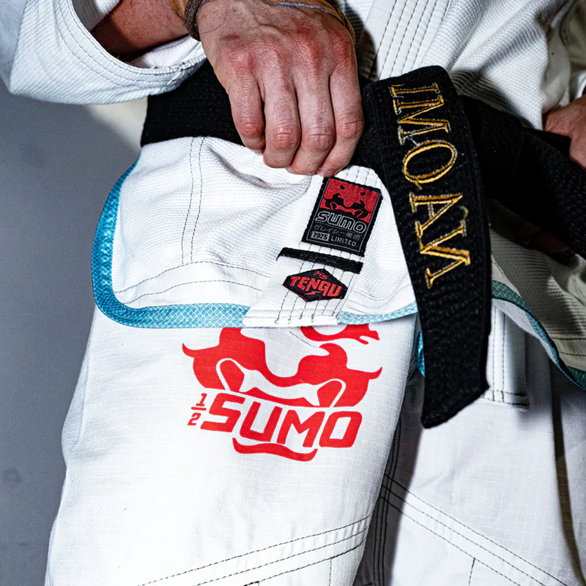 BJJ Gi Half Sumo Tengu Branco  - Image 14