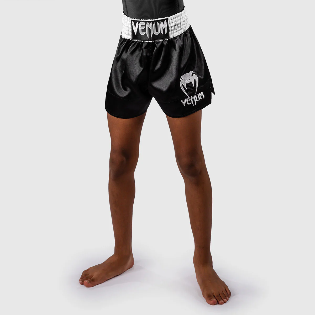 Calções Criança kick-tailandeses Venum Classic Preto-branco 