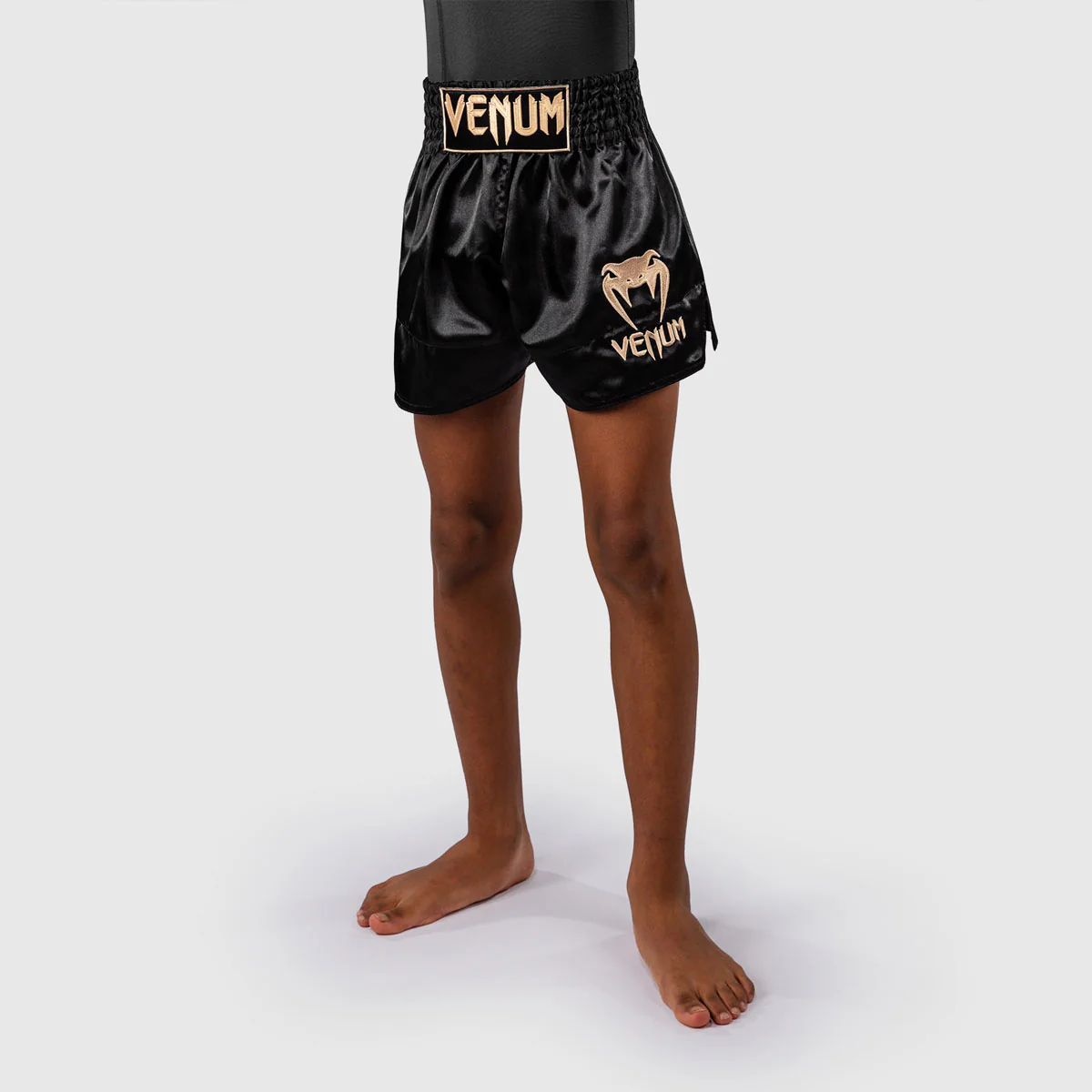 Calções Criança kick-tailandeses Venum Classic Preto-ouro 