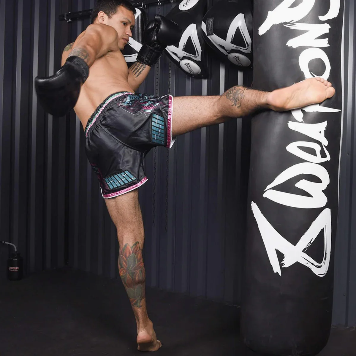 Calções de Kickboxing-Thai 8 Weapons Samurai 2.0 Cibernético  - Image 4