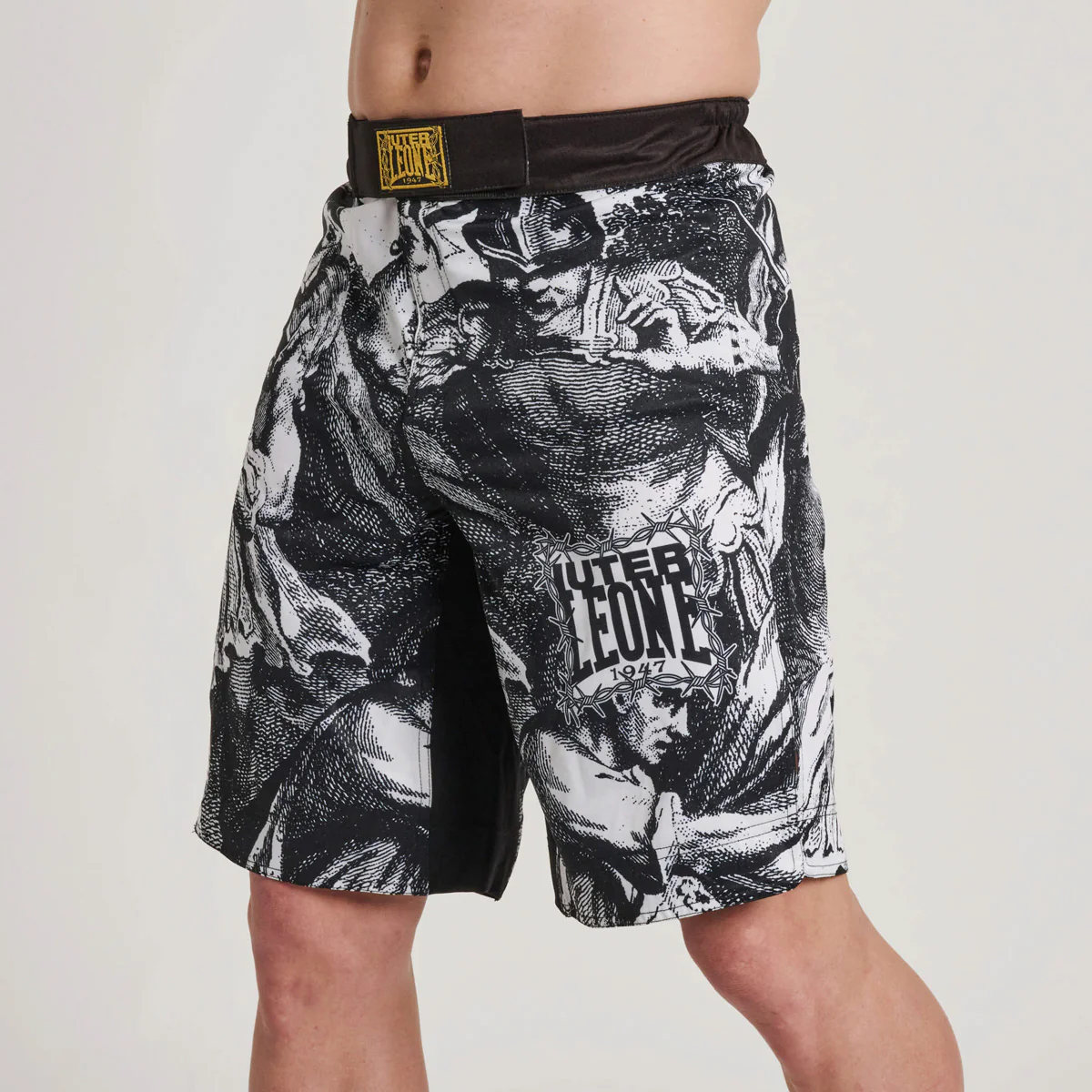 Calções de MMA Leone IUTER Barbed Wire AB04IU Preto 