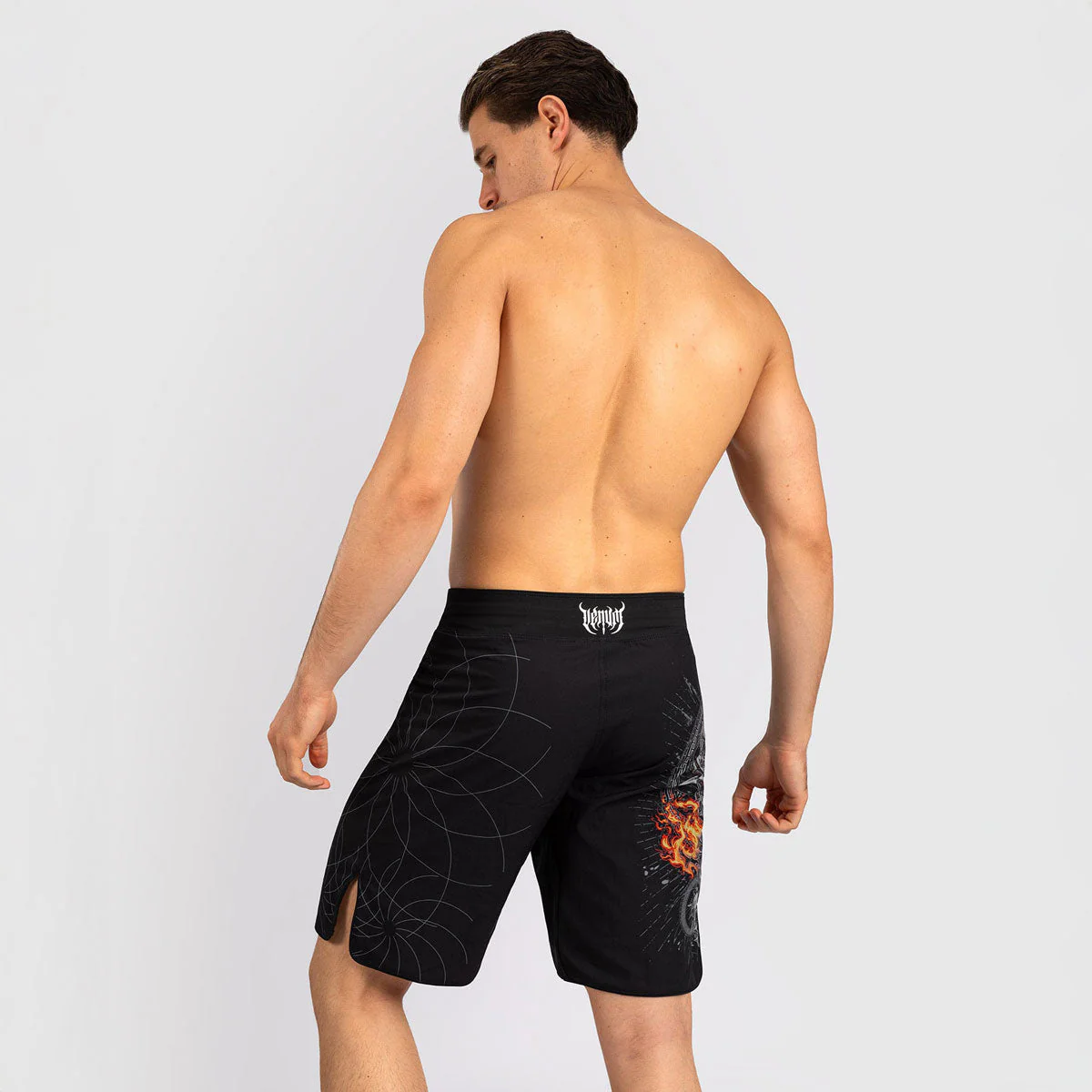 Calções de MMA Venum Gladiator 5.0 Preto-Prata  - Image 3