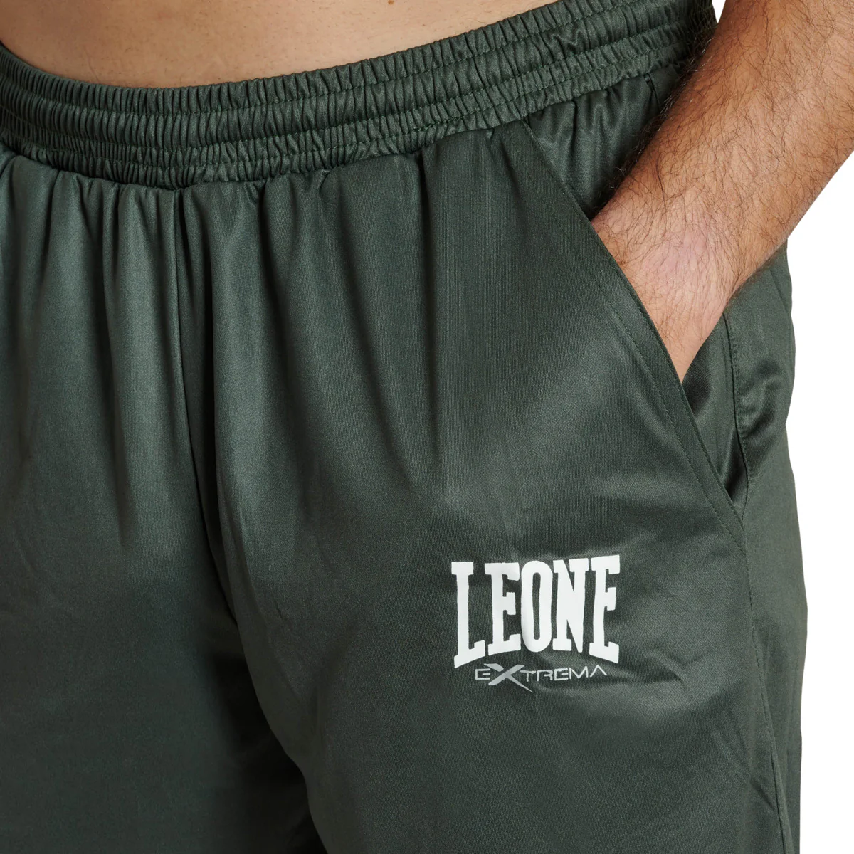 Calções de treino Leone Logo ABX121 Verde  - Image 3