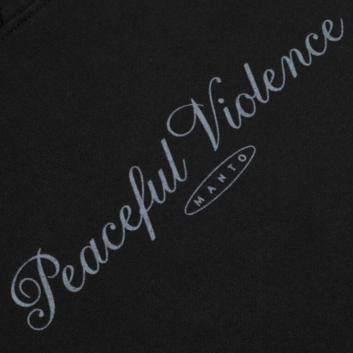 Camisola Manto Peaceful Violence com capuz Preto  - Image 6