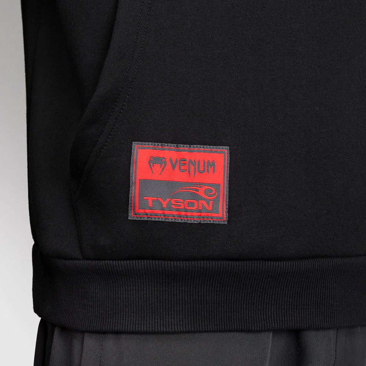 Sweatshirt Venum x Mike Tyson Tiger com capuz Preto  - Image 8