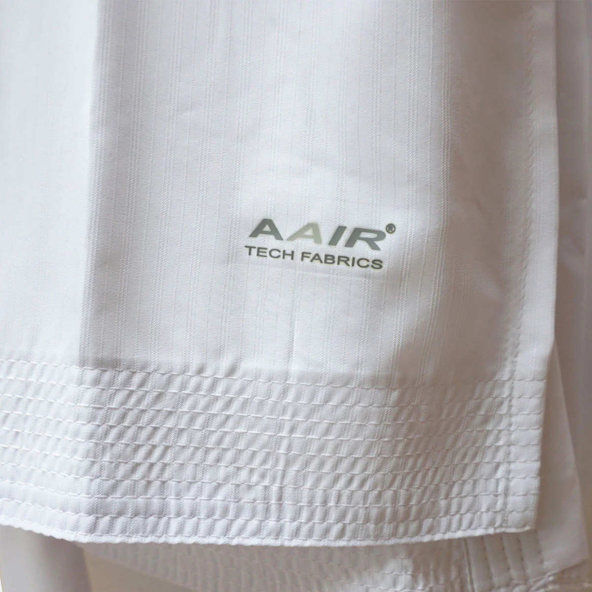 Fato karate Arawaza Kumite Deluxe Evo WKF bordado branco  - Image 4