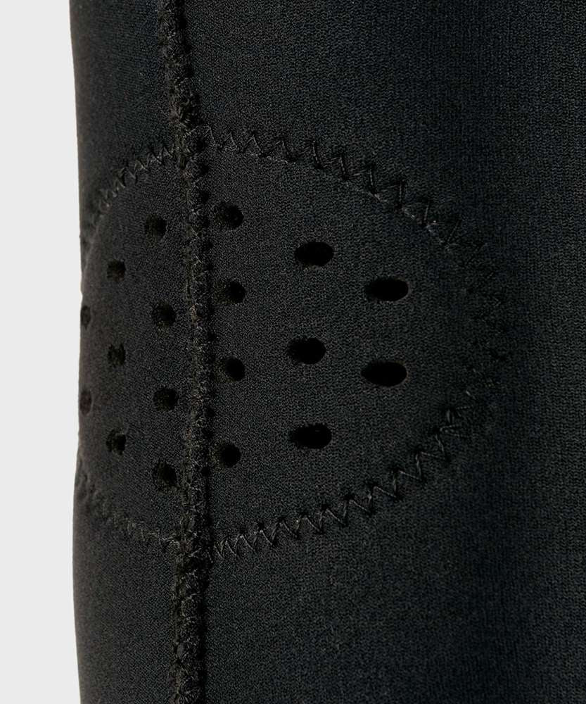 Joelheiras Venum Kontact Preto-ouro  - Image 4