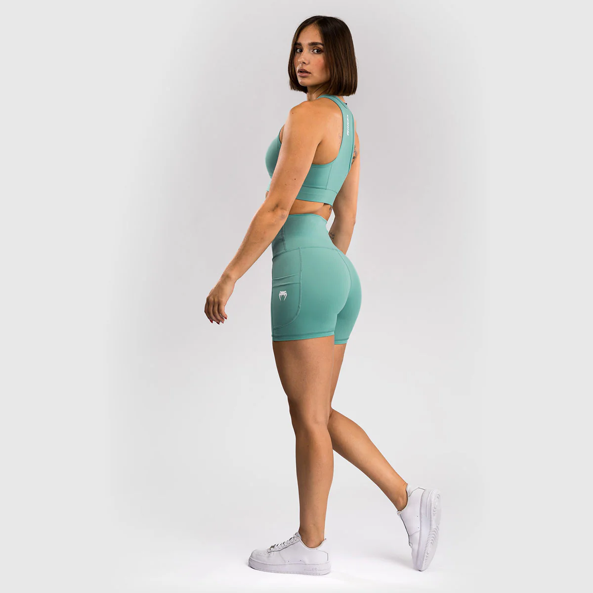 Leggings curtos Mulher Venum Essential Verde água - Image 4
