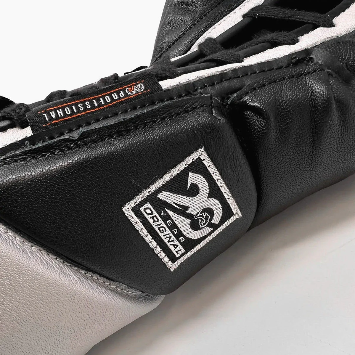 Luvas de Boxe Rival RS1 Pro Sparring 20th Anniversary Preto  - Image 8