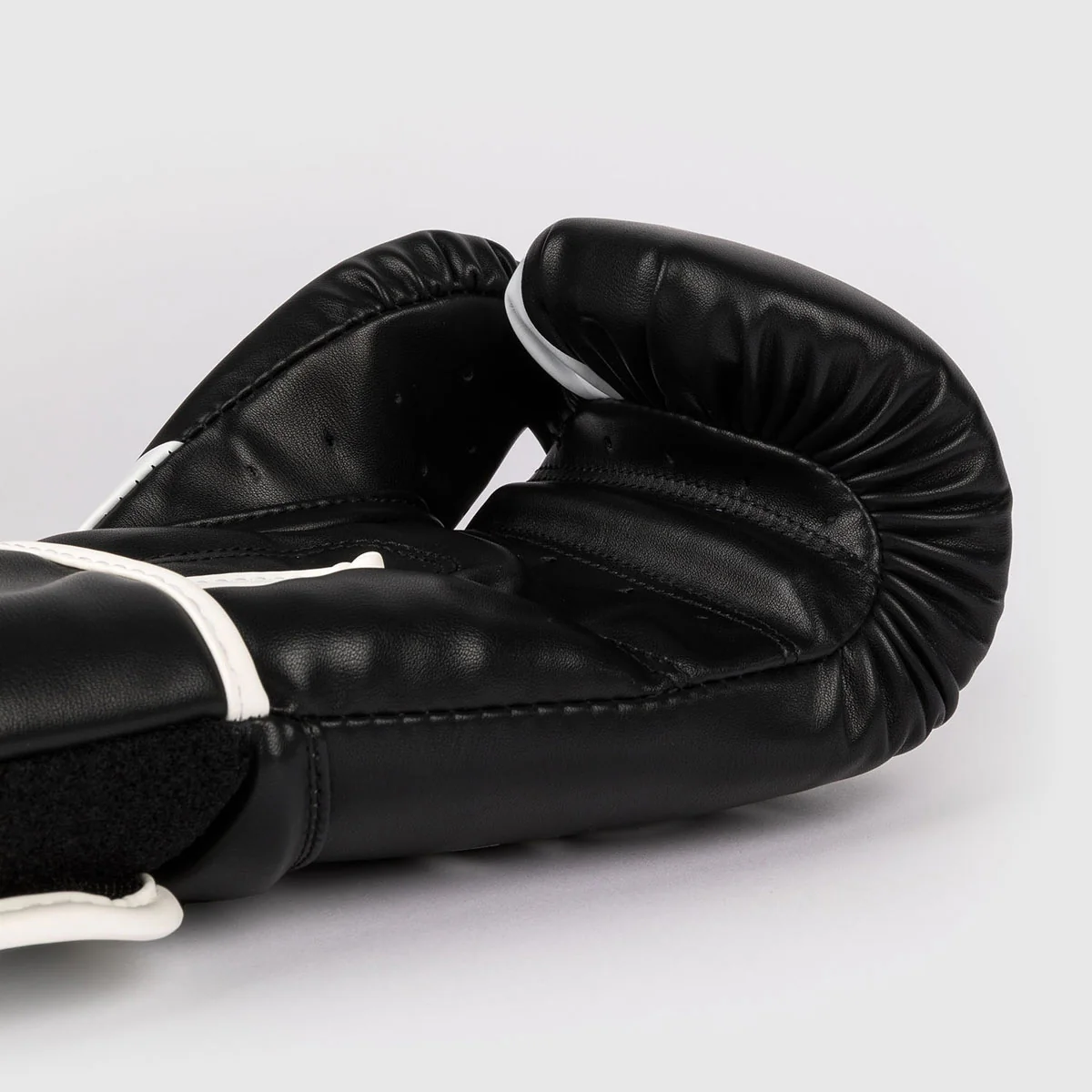 Luvas de Boxe Venum Challenger 2.5 Preto-branco  - Image 3