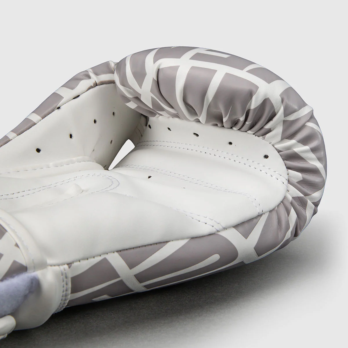 Luvas de Boxe Venum Contender 1.5 XT 3D Branco-ouro  - Image 3