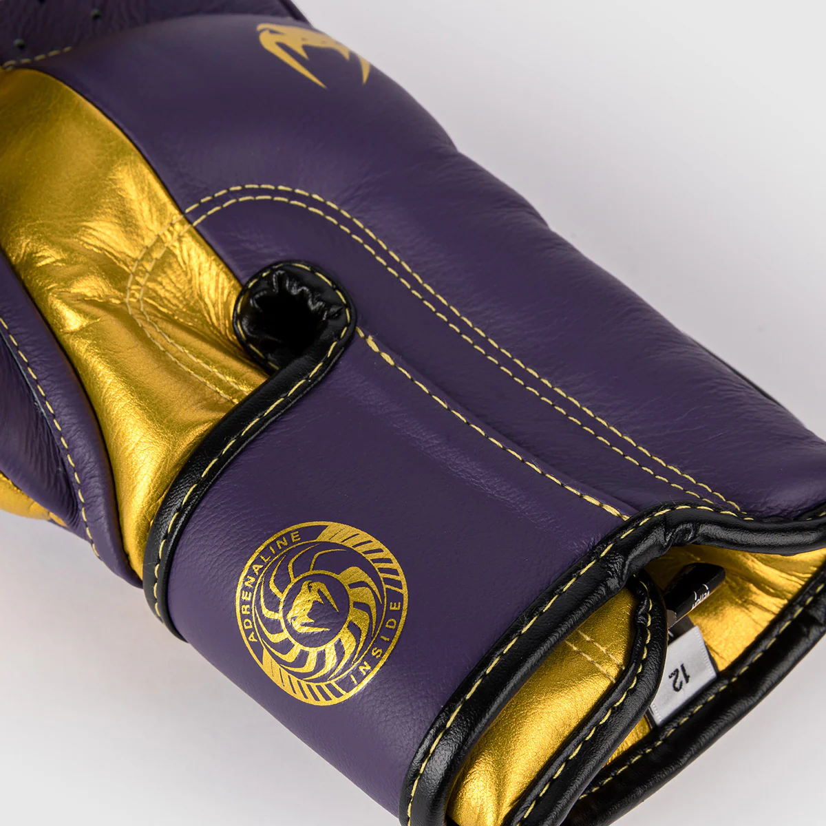 Luvas de Boxe Venum Giant 3.0 Edição Especial Roxo-ouro  - Image 4