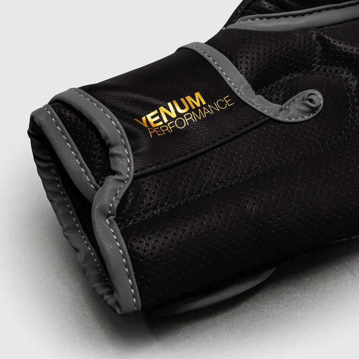 Luvas de Boxe Venum Matupa Preto-cinza  - Image 5