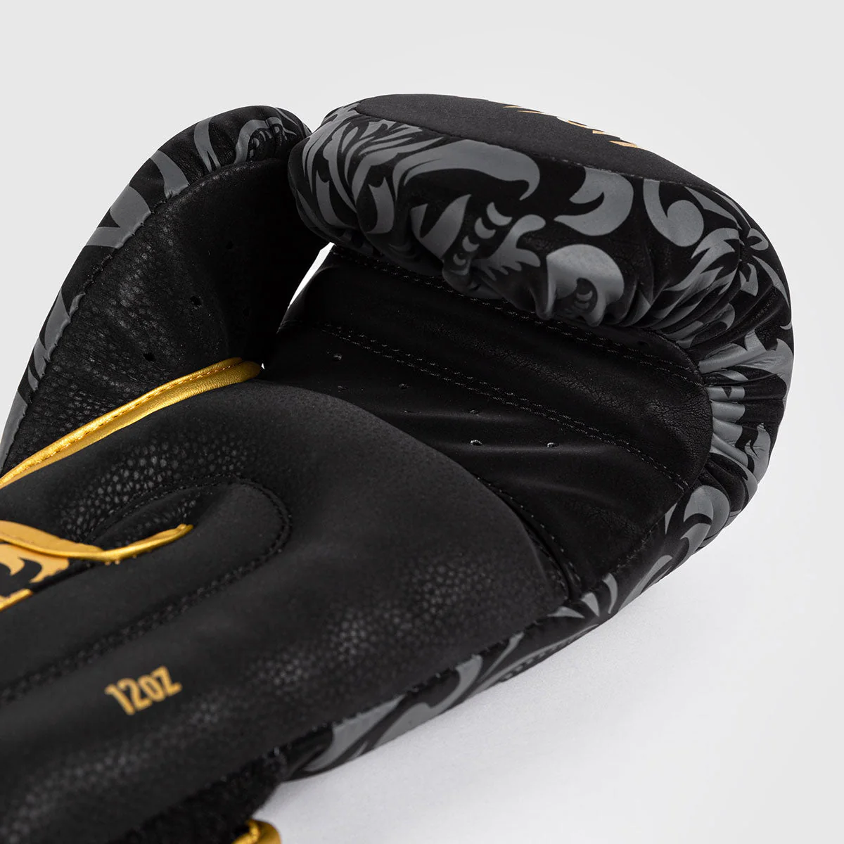 Luvas de Boxe Venum x Ilia Topuria Unmatched  - Image 6