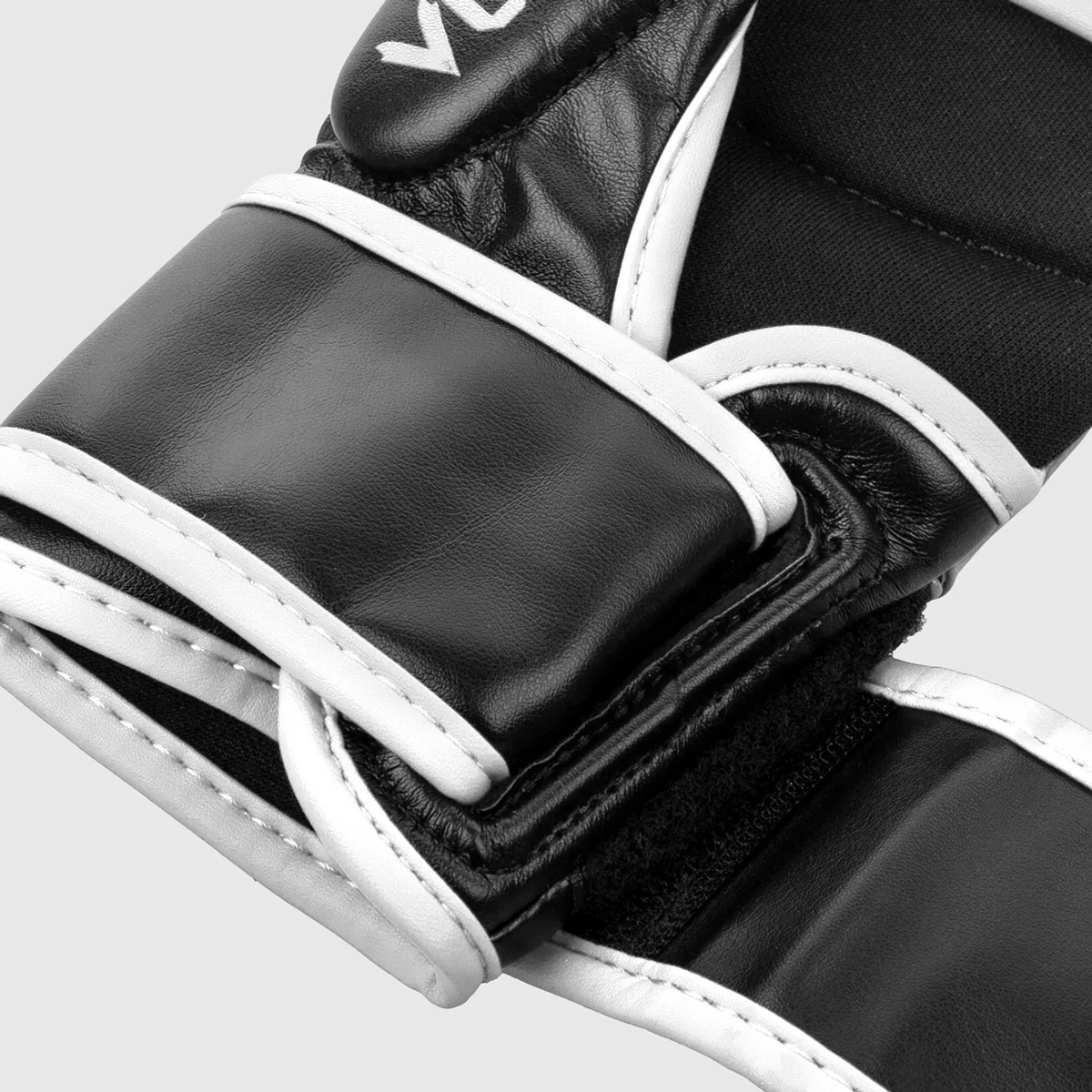 Luvas MMA 7 Oz Venum Challenger 3.0  - Image 10