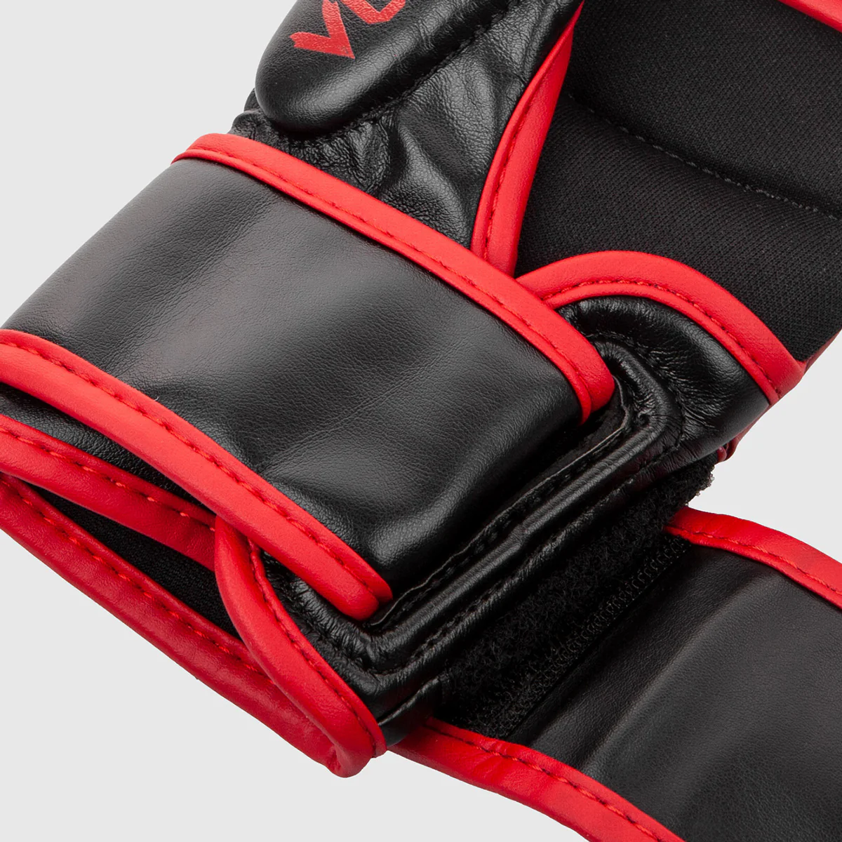 Luvas MMA 7 Oz Venum Challenger 3.0  - Image 26