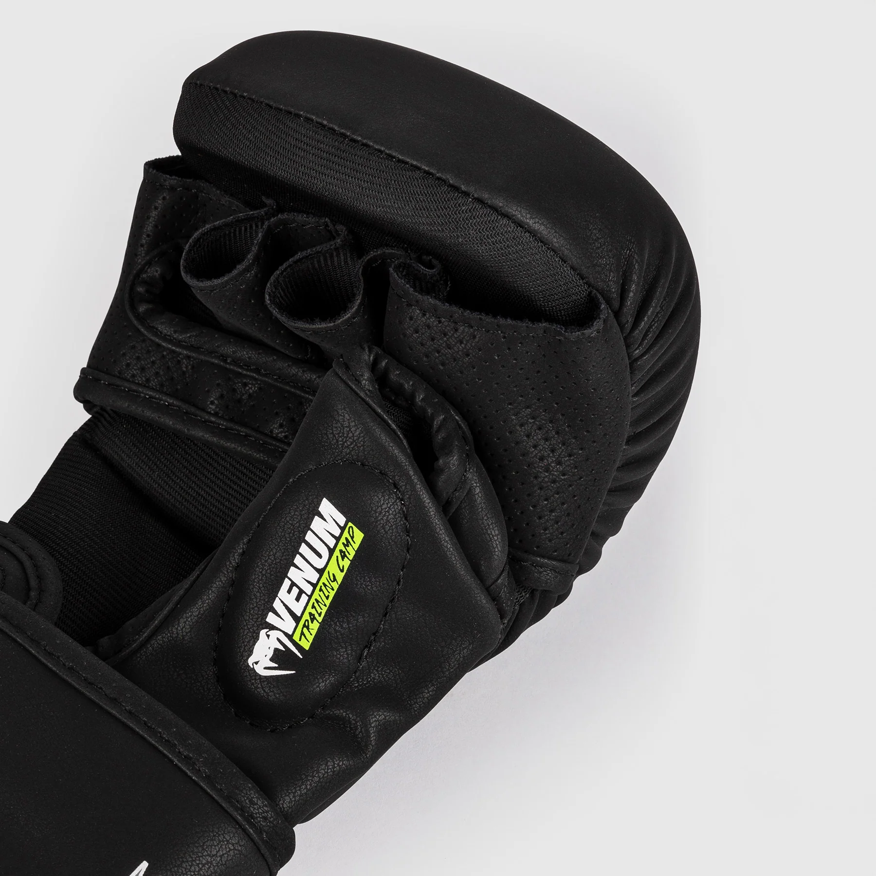 Luvas MMA 7 Oz Venum Training Camp 4.0 sparring  - Image 4