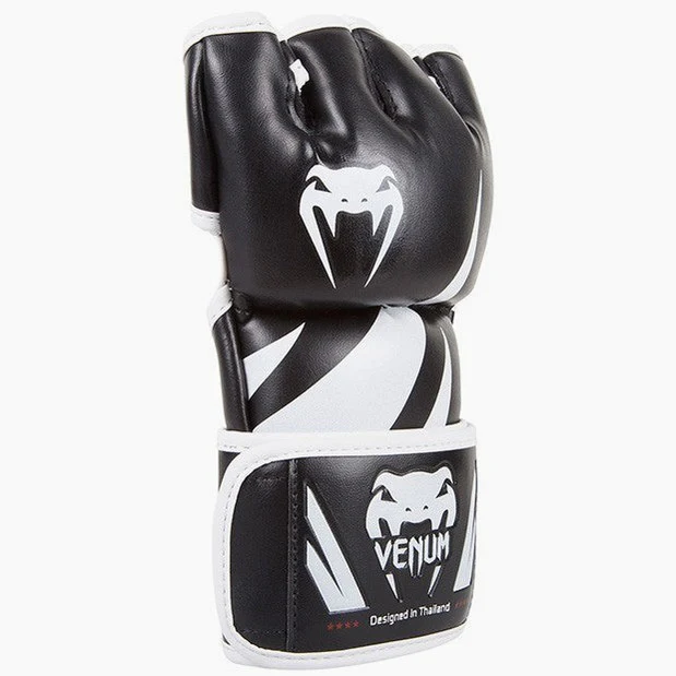Luvas MMA 4 Oz Venum Challenger Preto - Image 3