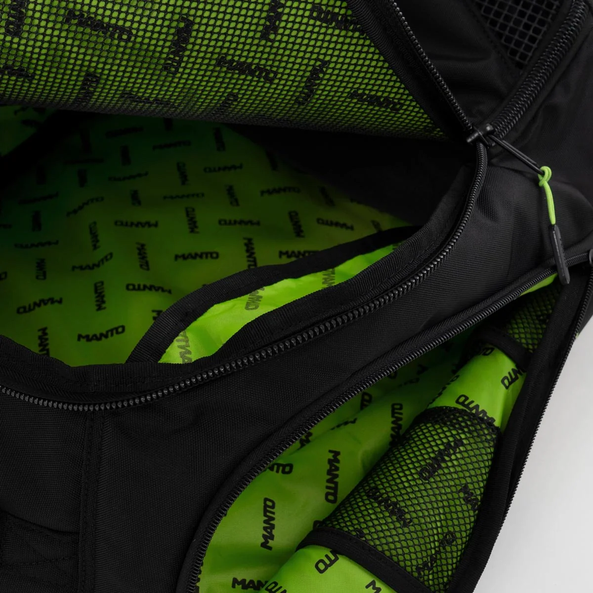 Mochila Manto SOCIETY Convertible XL Preto-verde  - Image 8