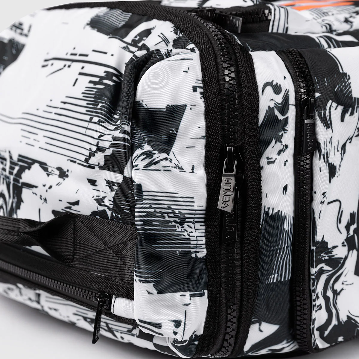 Mochila Venum UFC Zenith Authentic Fight Week - Image 6