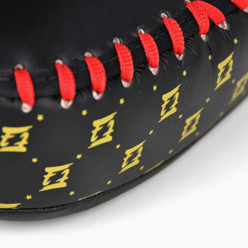 Pao Fairtex Microfibra Curvado Pequeno KPLC6 Preto-ouro  - Image 10