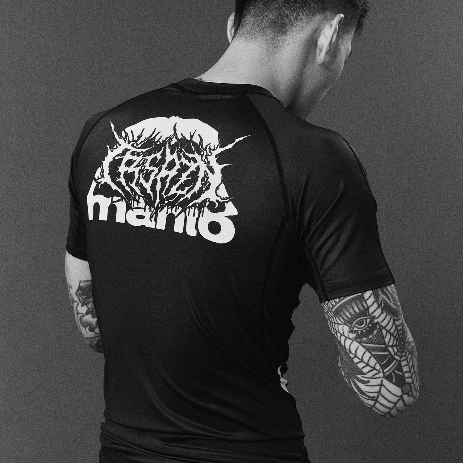 Rashguard Manto Treasure Zone mangas curtas preto  - Image 5