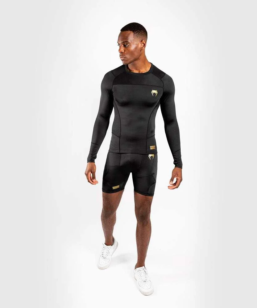 Rashguard Venum G-Fit Preto-dourado mangas compridas  - Image 3