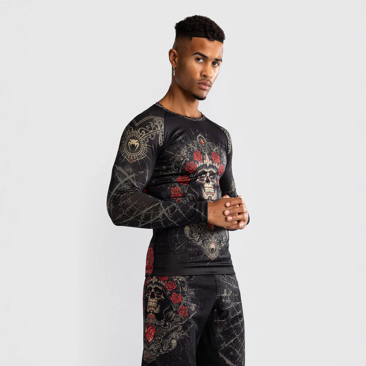 Rashguard Venum Santa Muerte 5.0 mangas compridas Preto-Dourado  - Image 4