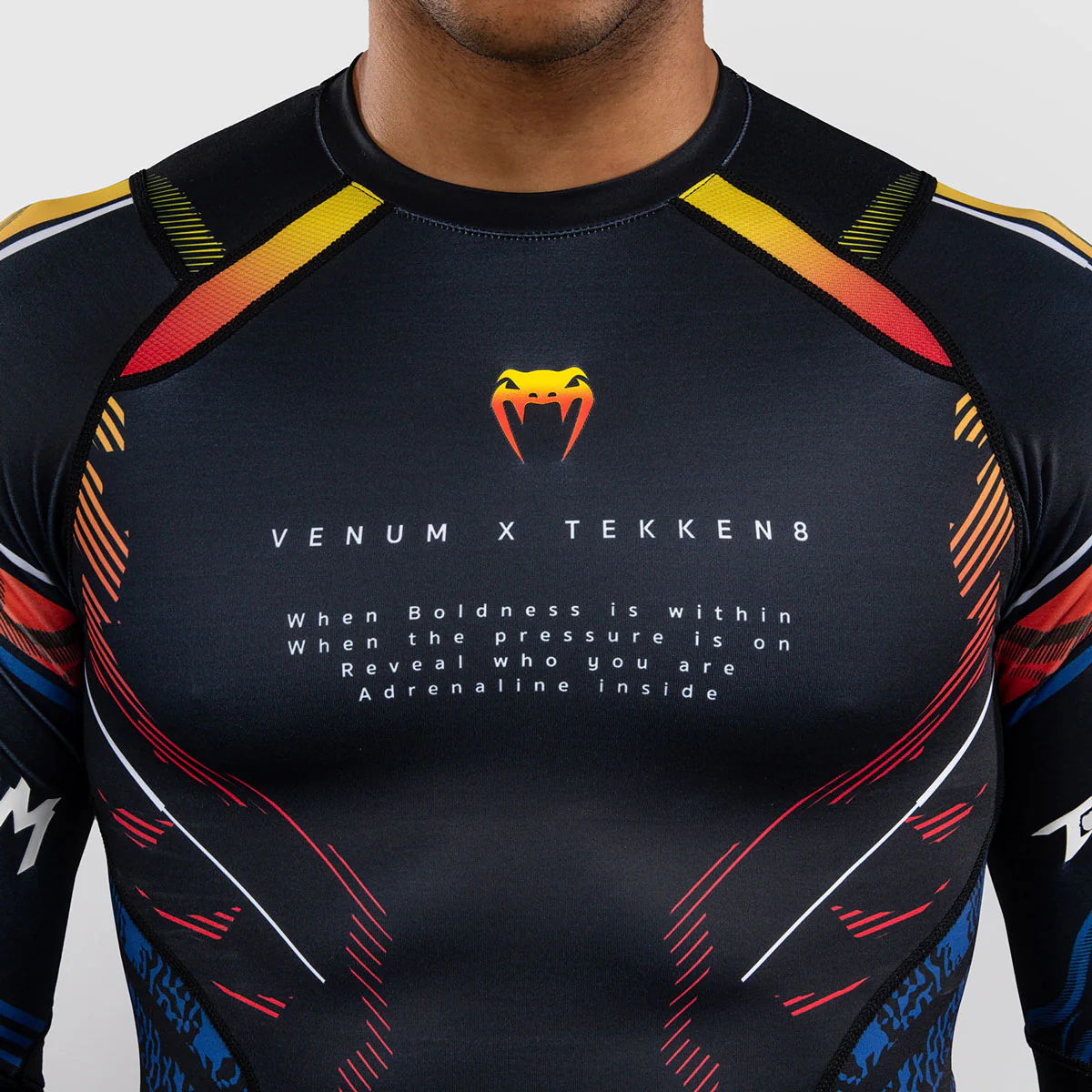 Rashguard Venum Tekken 8 Yoshimitsu mangas compridas Preto-laranja  - Image 5