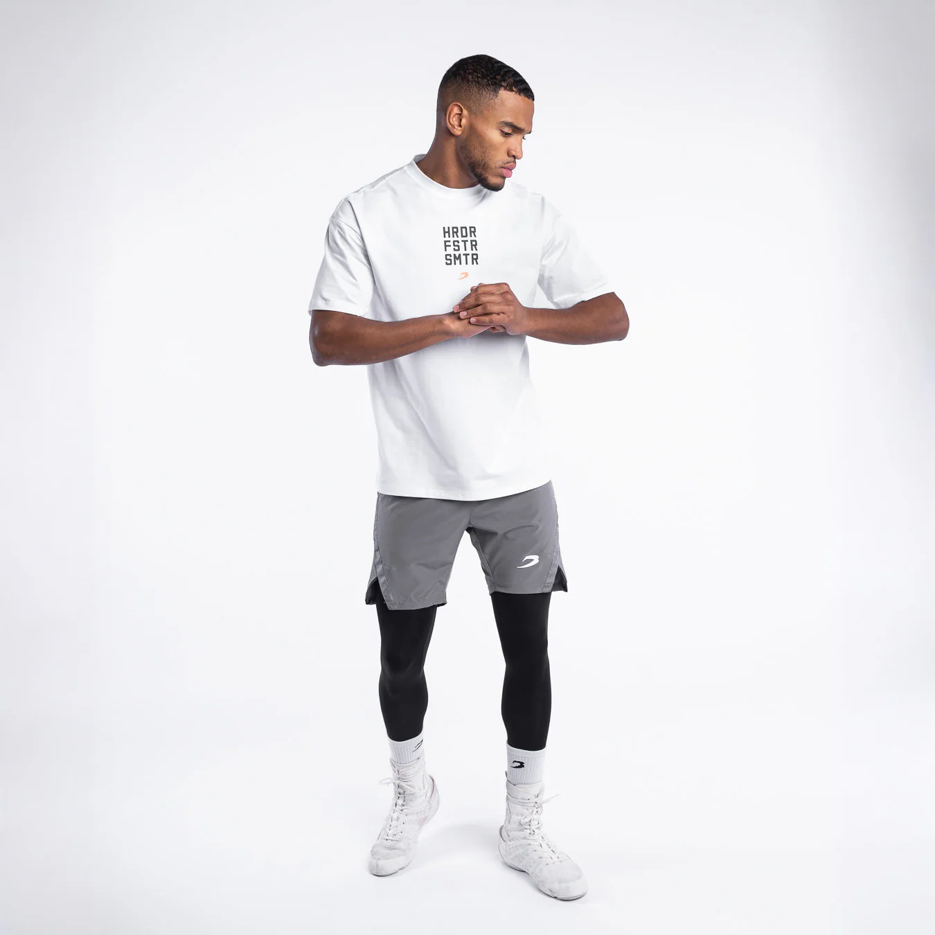 T-shirt Boxraw HRDR FSTR SMTR Oversize Branco  - Image 2