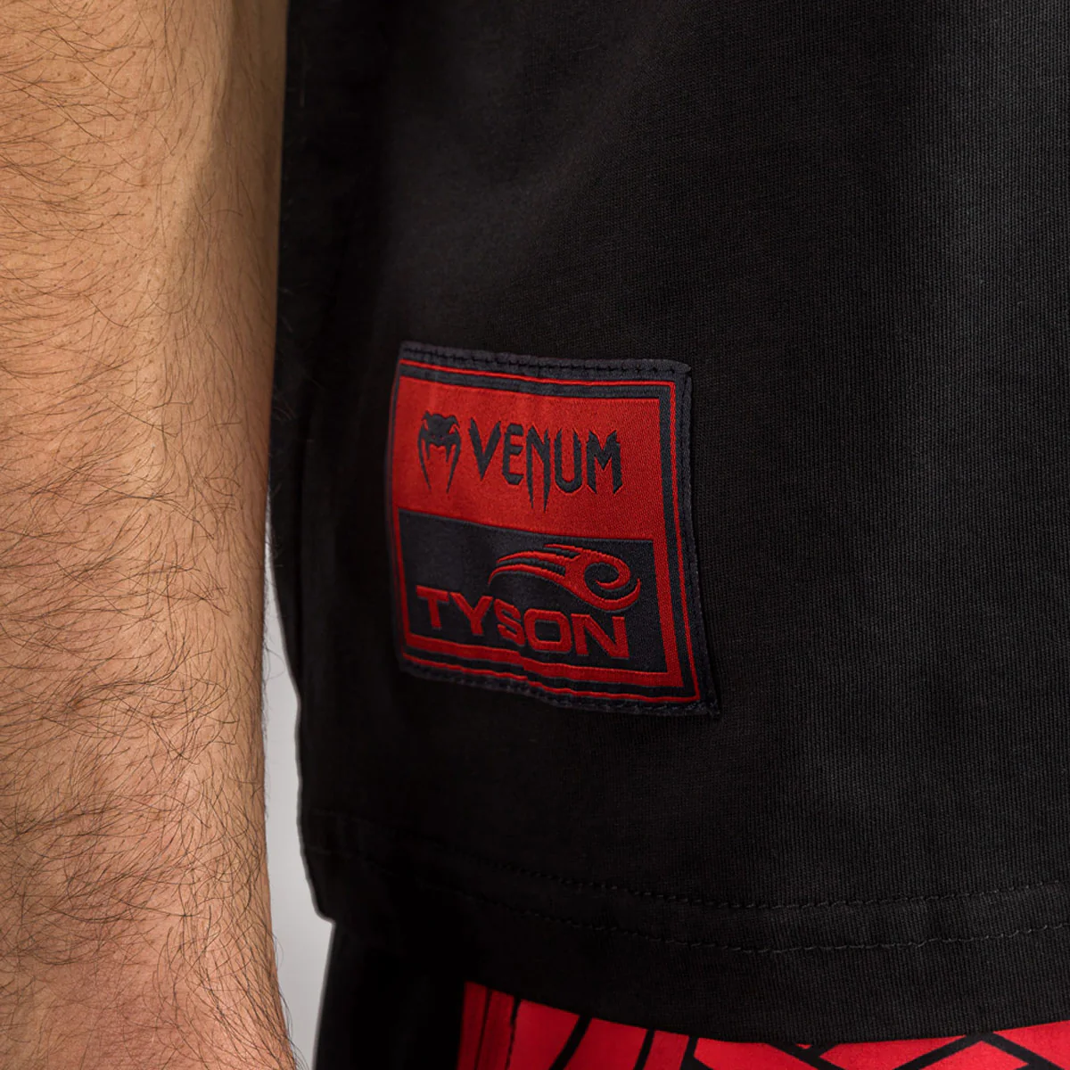 T-shirt Venum x Mike Tyson Tiger Preto  - Image 8